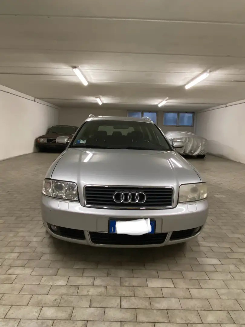 Audi A6 Avant 2.5 tdi Style auto - 2