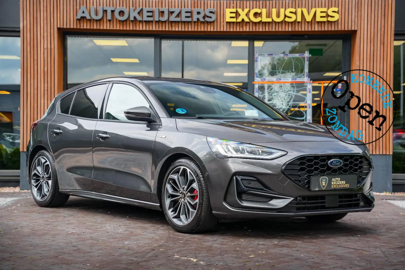 Ford Focus 1.0 EcoBoost Hybrid ST Line Camera Cruise Navigati Grijs - 1