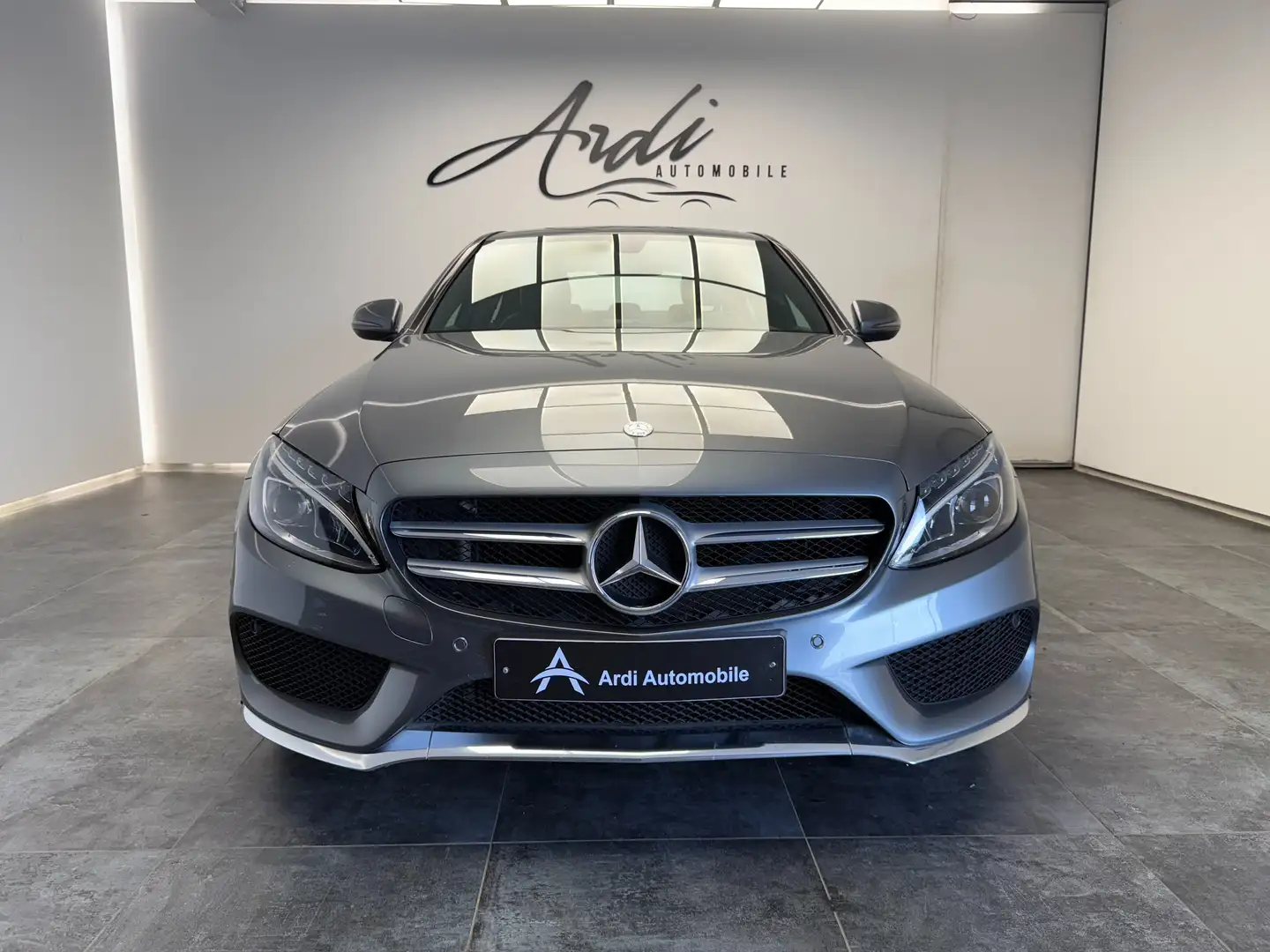 Mercedes-Benz C 200 d *PACK AMG*LED*SIEGES CHAUFF*GARANTIE 12 MOIS* Gris - 2