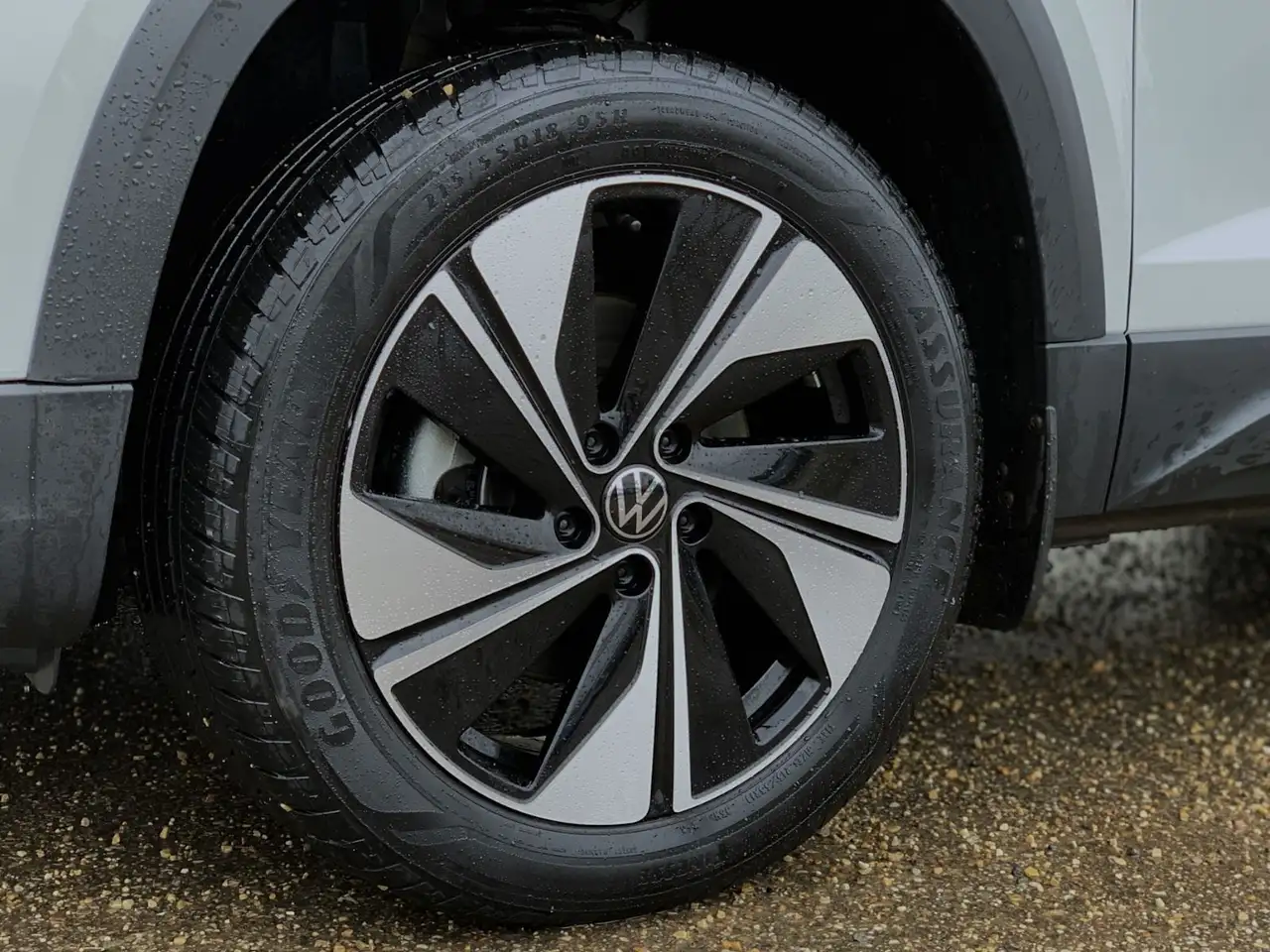 Volkswagen Taos снимка Volkswagen Taos