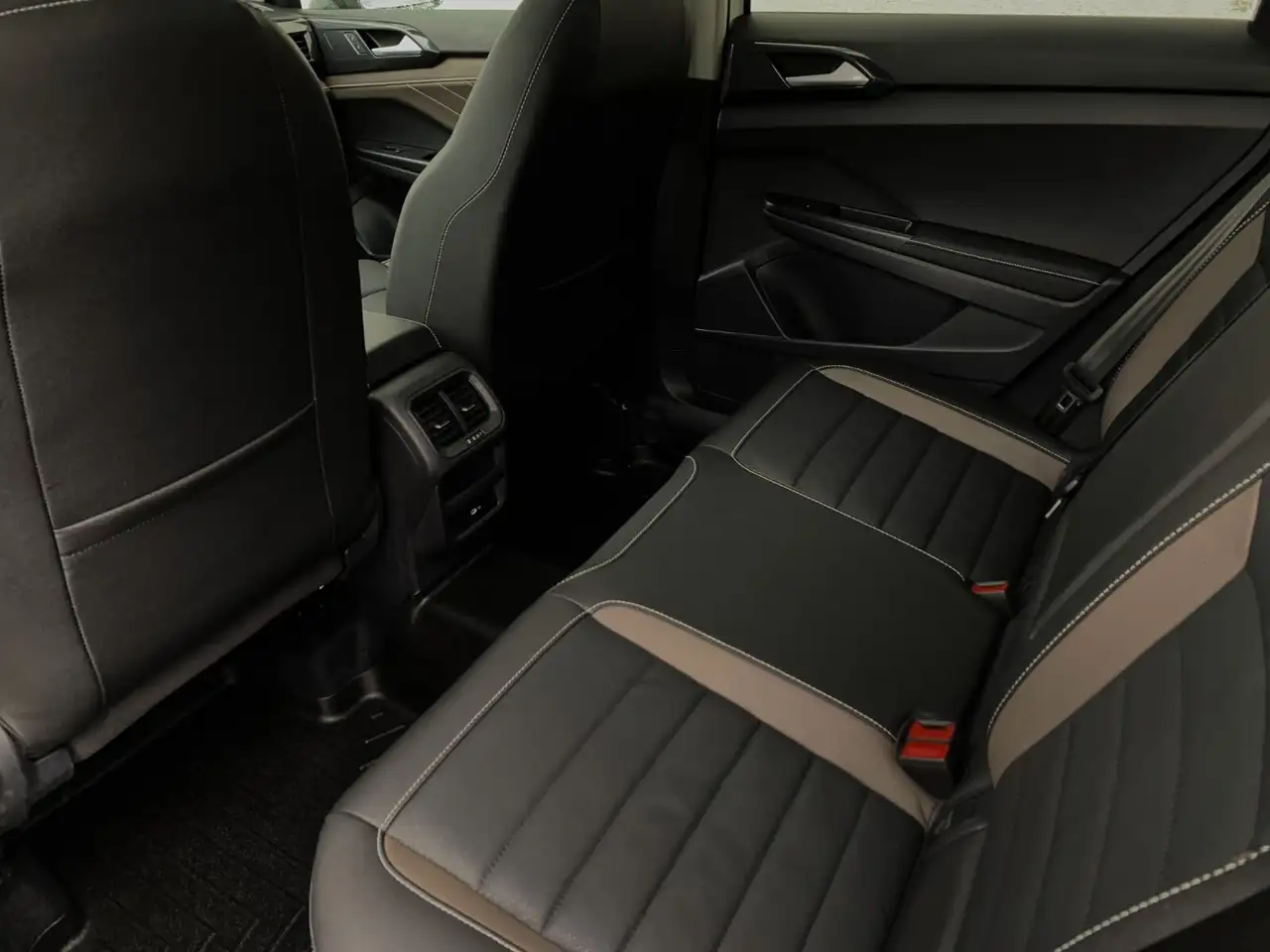 Volkswagen Taos снимка Volkswagen Taos