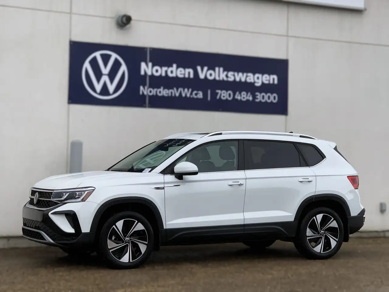 Volkswagen Taos снимка Volkswagen Taos