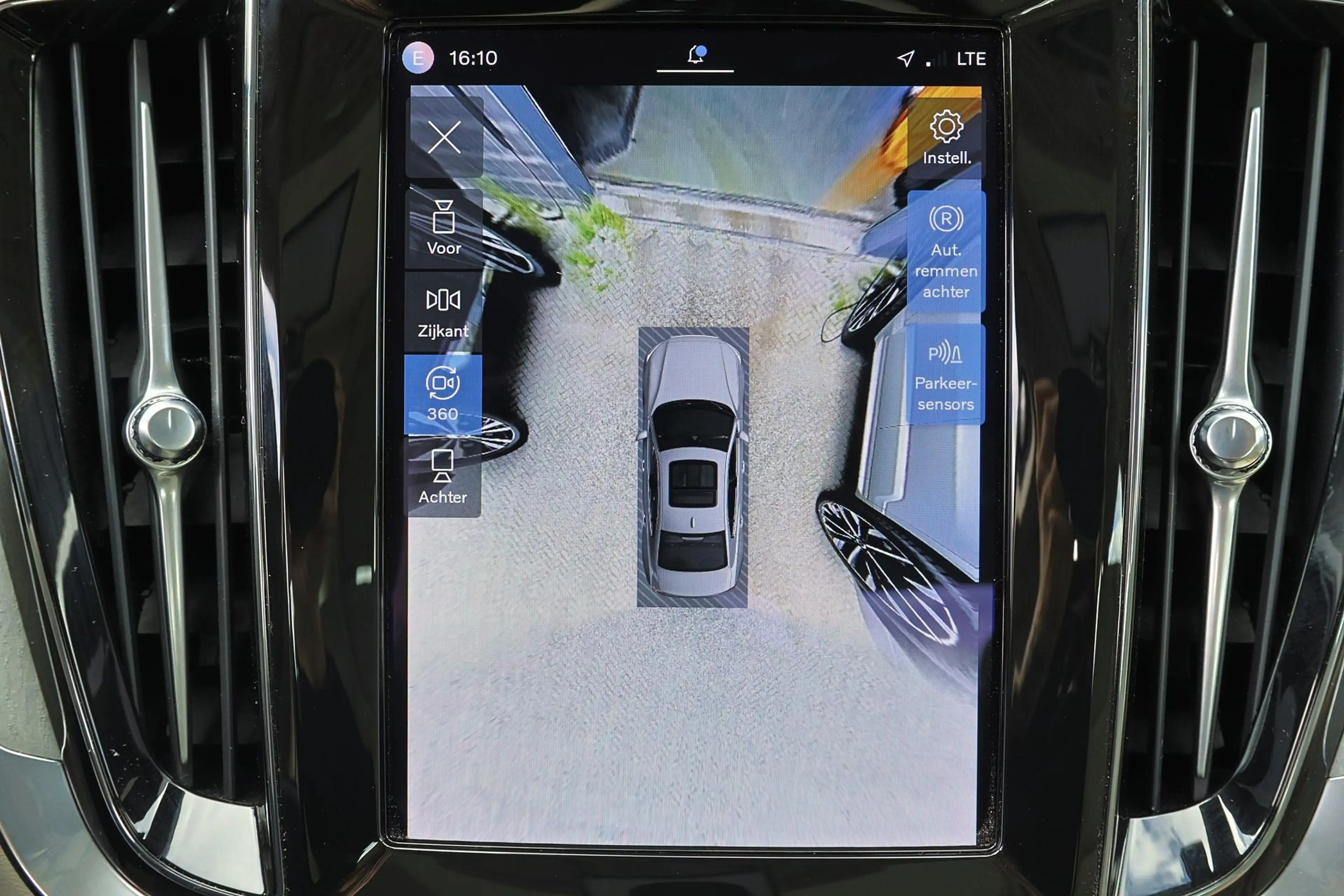 Volvo S60 2.0 Recharge T8 AWD Ultimate Bright — photo 9