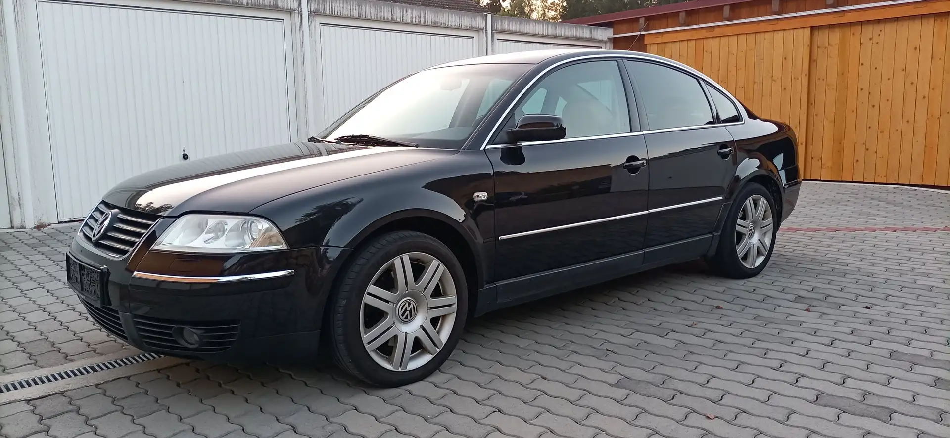 Volkswagen Passat Passat Highline 2,8 V6 4motion Schwarz - 1