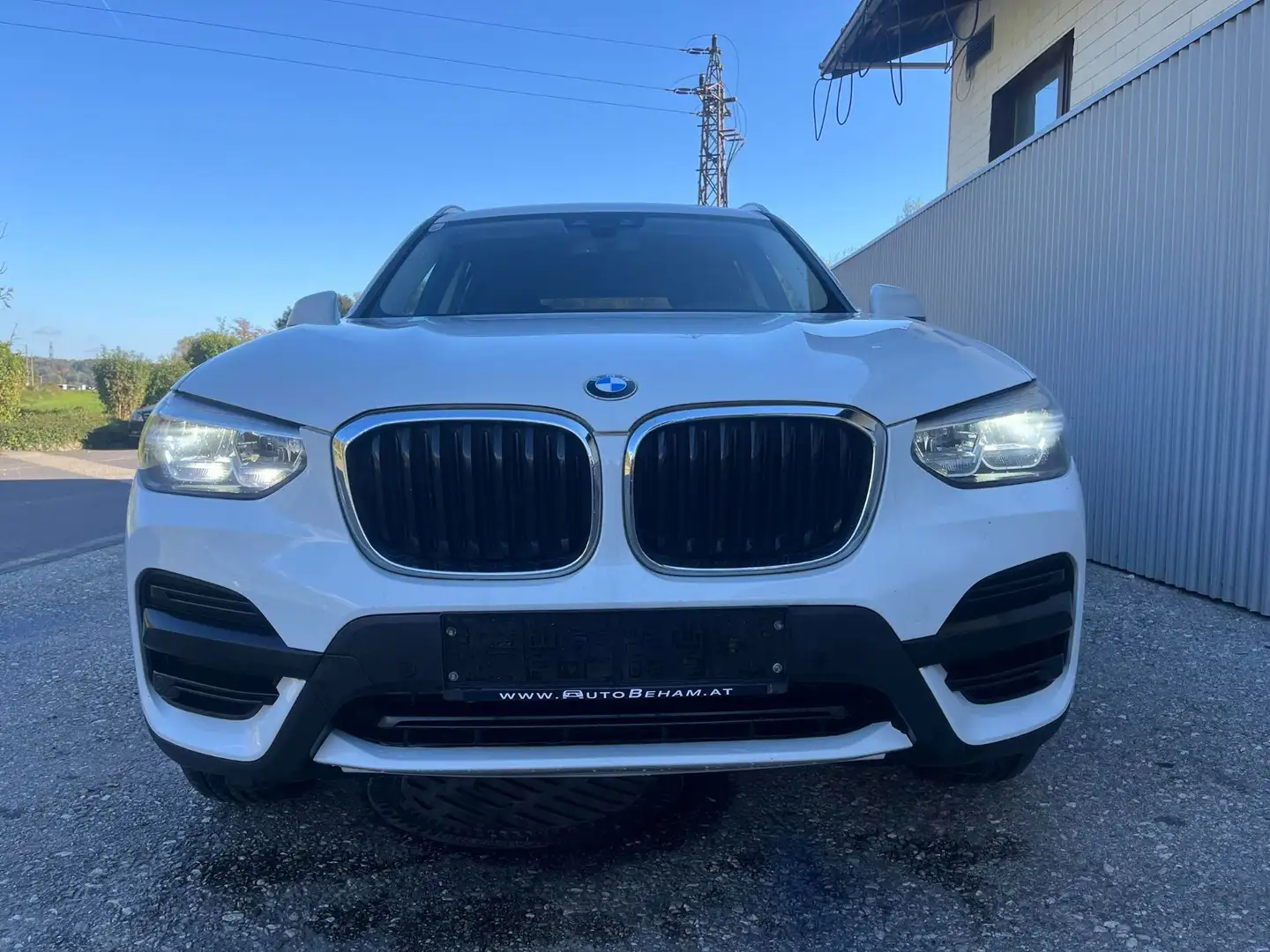 BMW X3 sDrive 18d Navi-LED-PDC Weiß - 2