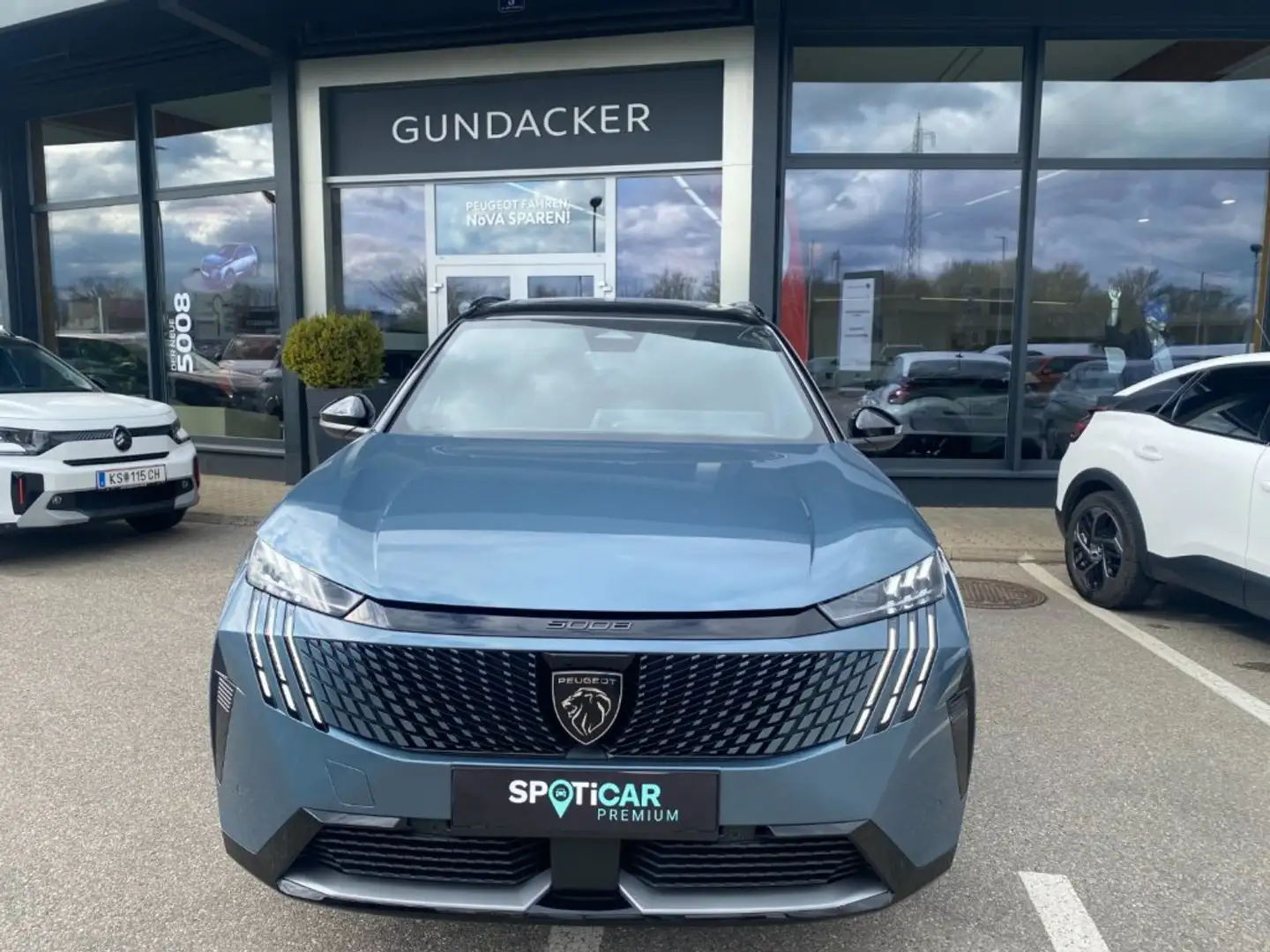 Peugeot 5008 E-5008 GT  Elektromotor 230- Batterie 98kWh Blau - 2