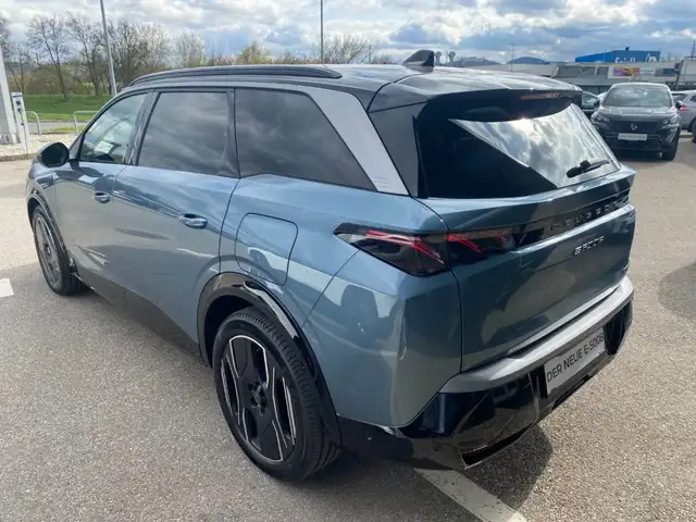 Peugeot 5008 E-5008 GT  Elektromotor 230- Batterie 98kWh Ansicht 7