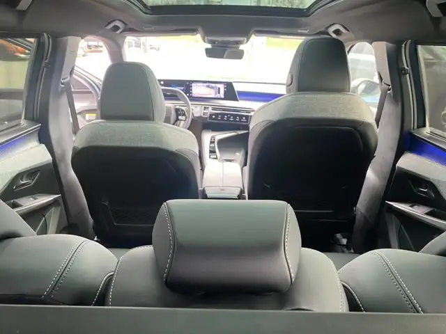 Peugeot 5008 E-5008 GT  Elektromotor 230- Batterie 98kWh Ansicht 17