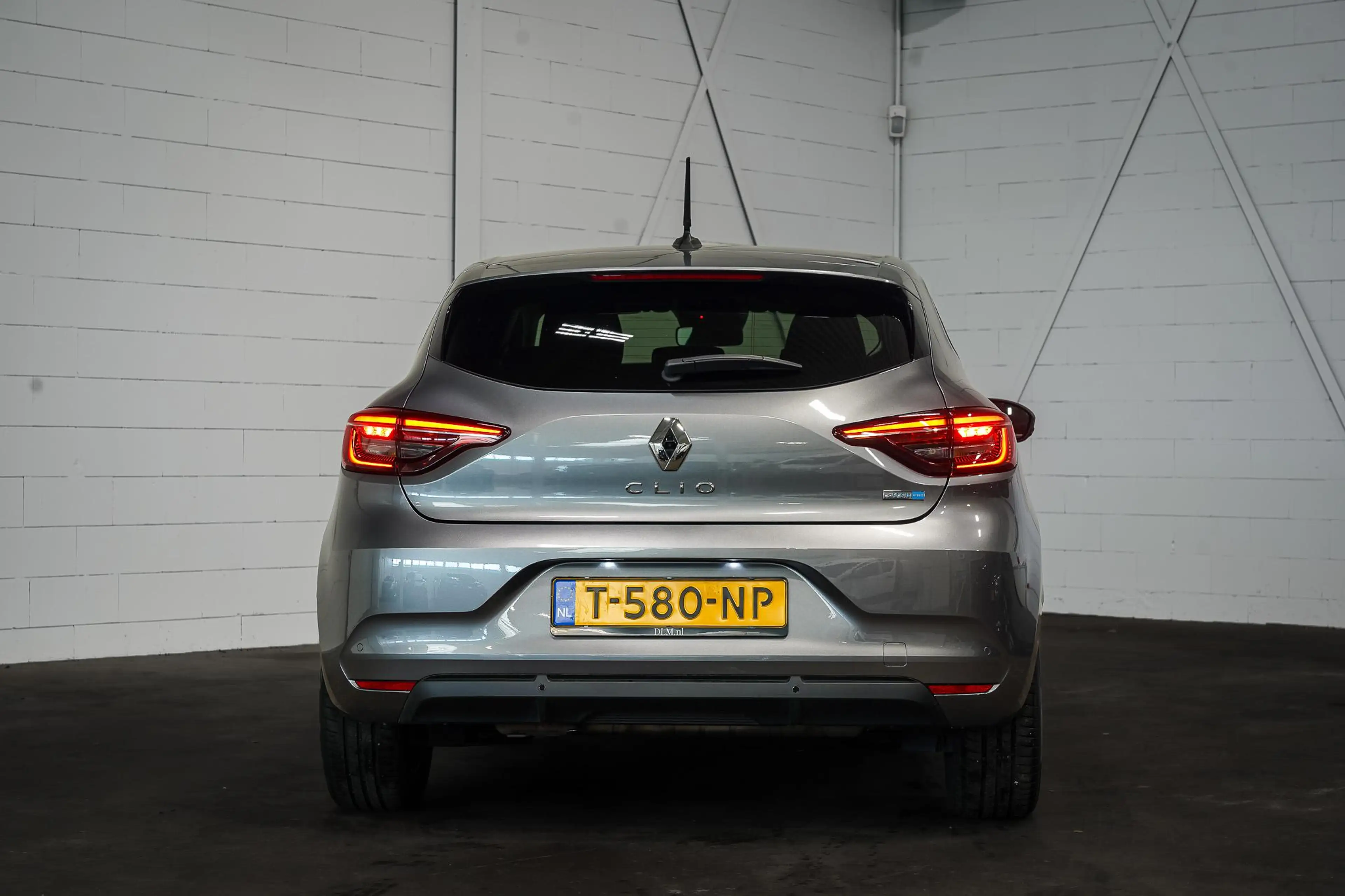 Renault Clio 1.6 E-Tech Hybrid 145 Evolution | Stoelverwarming — photo 4