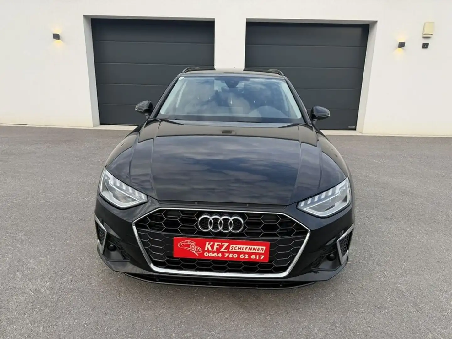 Audi A4 Avant 30 TDI S line/Matrix/Virtual/Navi Schwarz - 2