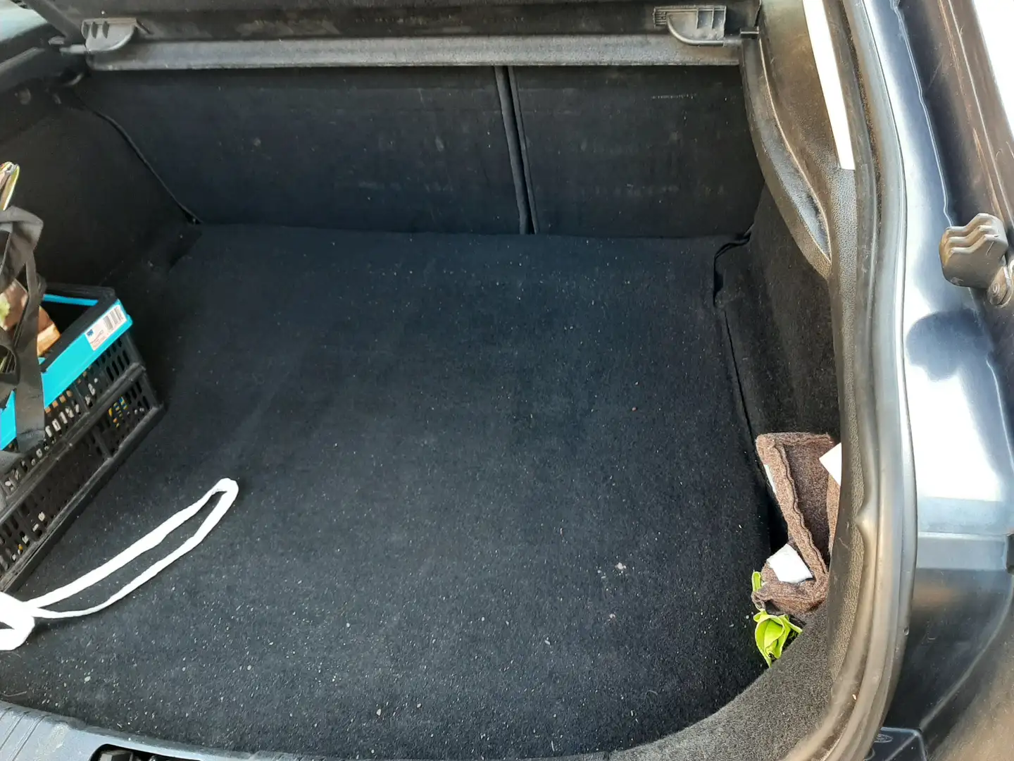 Ford Mondeo Limousine Bleu - 2