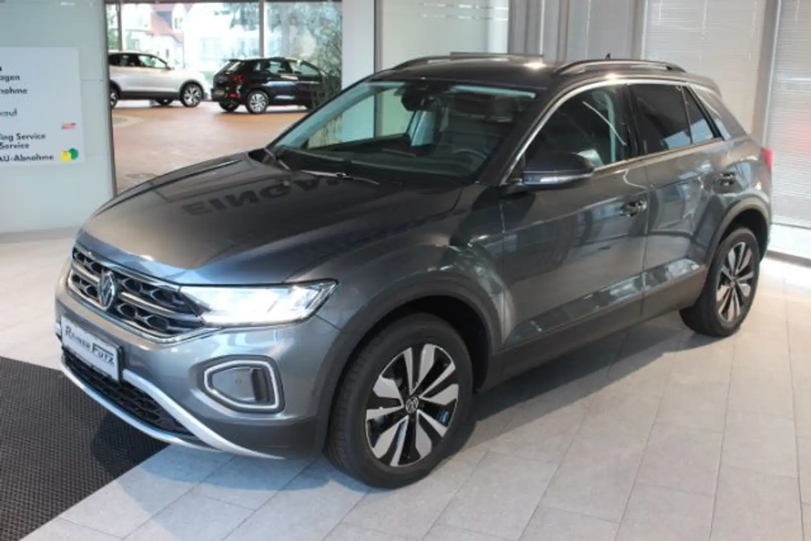 Volkswagen T-Roc 1.5 TSI Life AHK, RFK LM 17 ,Ready 2 LED Grijs - 2