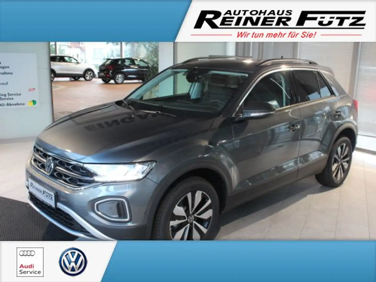 Volkswagen T-Roc 1.5 TSI Life AHK, RFK LM 17 ,Ready 2 LED Grijs - 1
