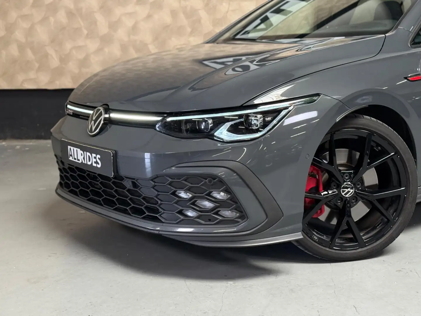 Volkswagen Golf GTI 2.0 TSI | Standkachel | stoelventilatie | Pano | C Grijs - 2
