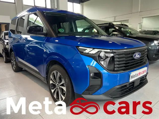 Ford Tourneo Courier 1.0 Ecoboost Titanium