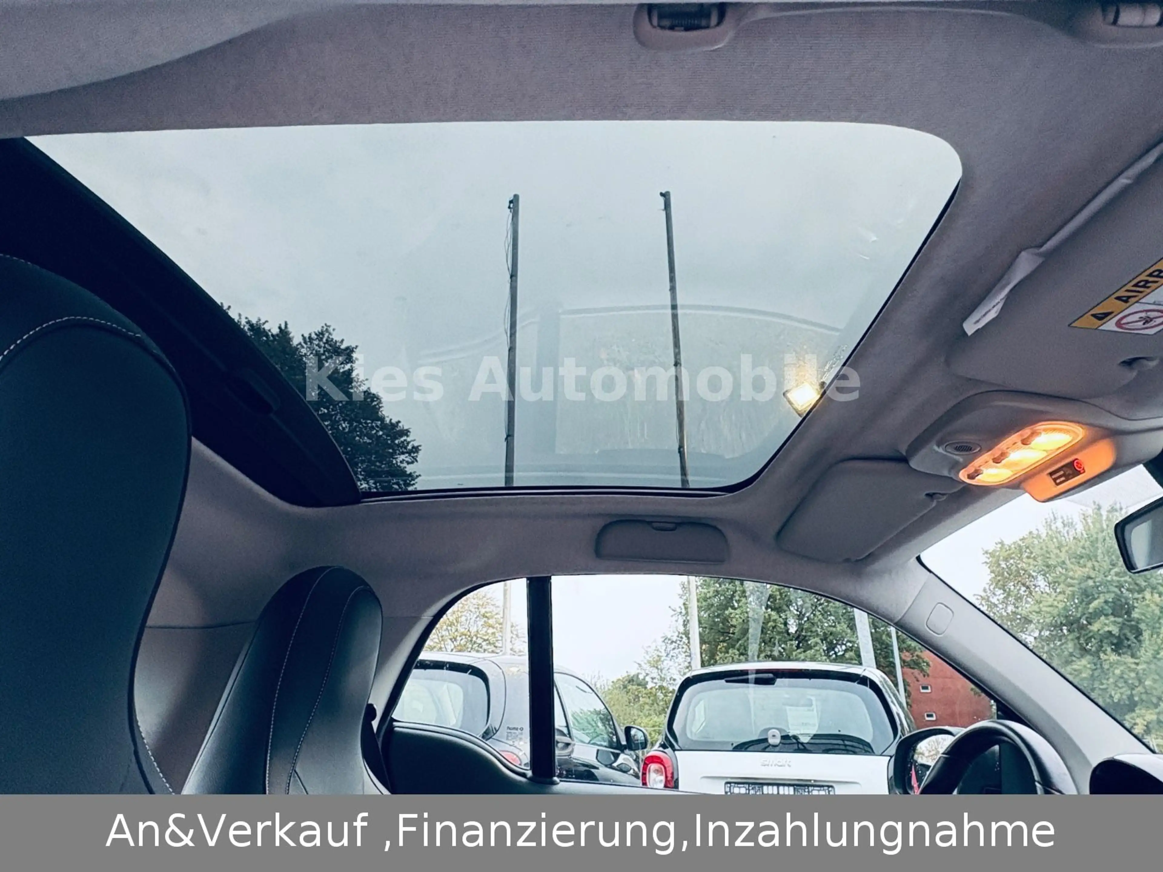 smart forTwo Prime 90PS AUTOM/LEDER/NAVI/SITZH/KAMERA — photo 15
