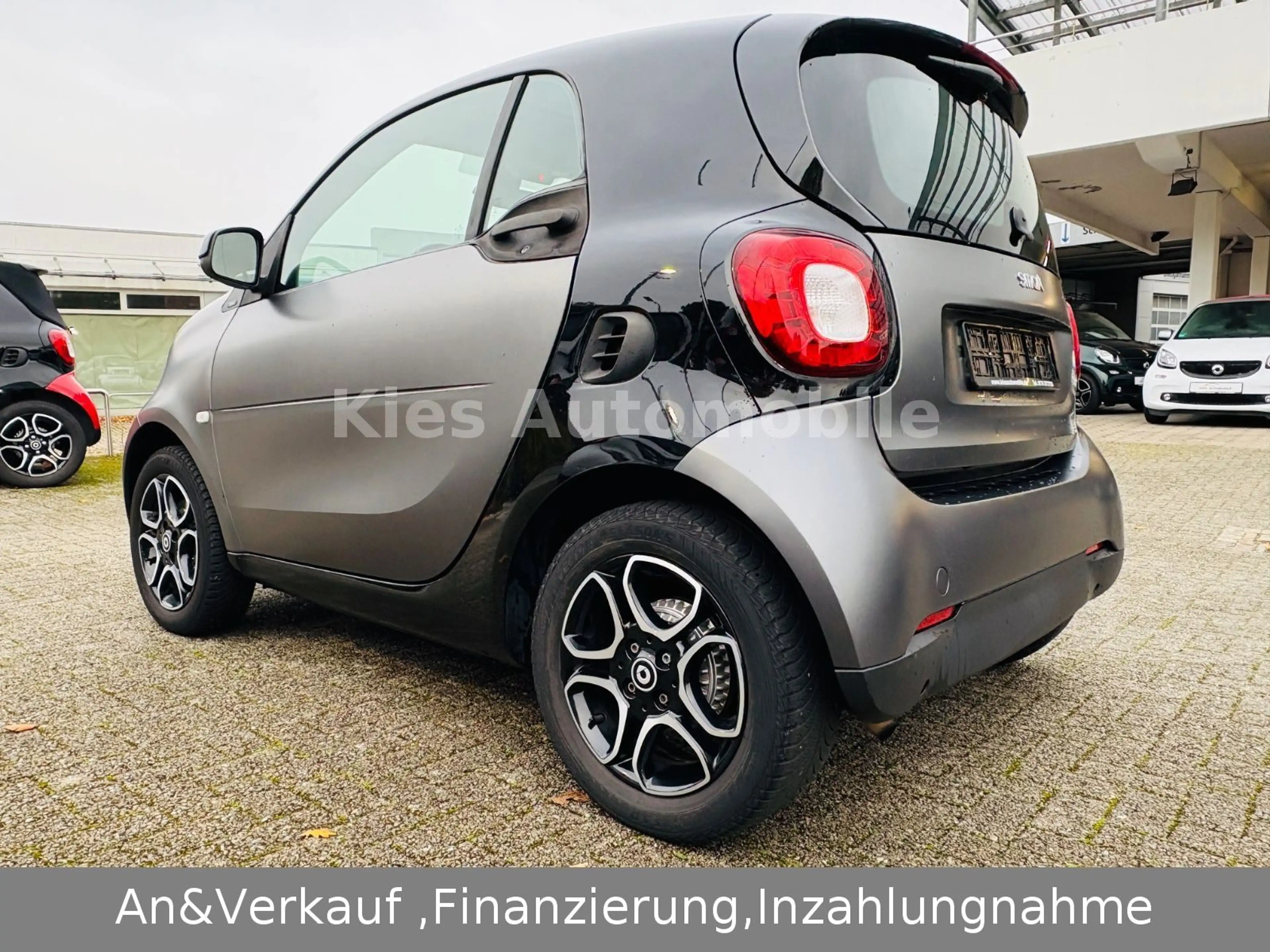smart forTwo Prime 90PS AUTOM/LEDER/NAVI/SITZH/KAMERA — photo 4