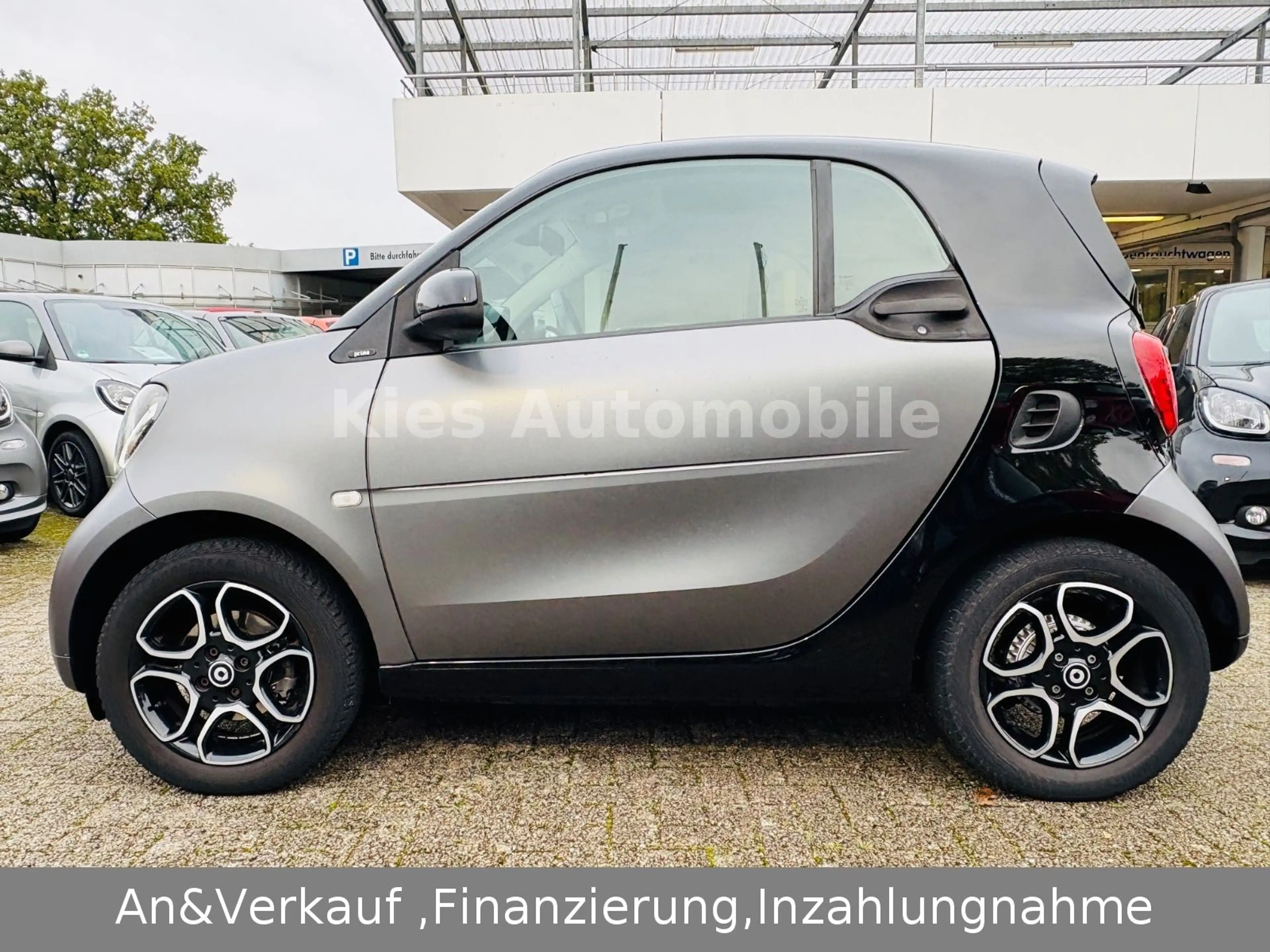 smart forTwo Prime 90PS AUTOM/LEDER/NAVI/SITZH/KAMERA — photo 3