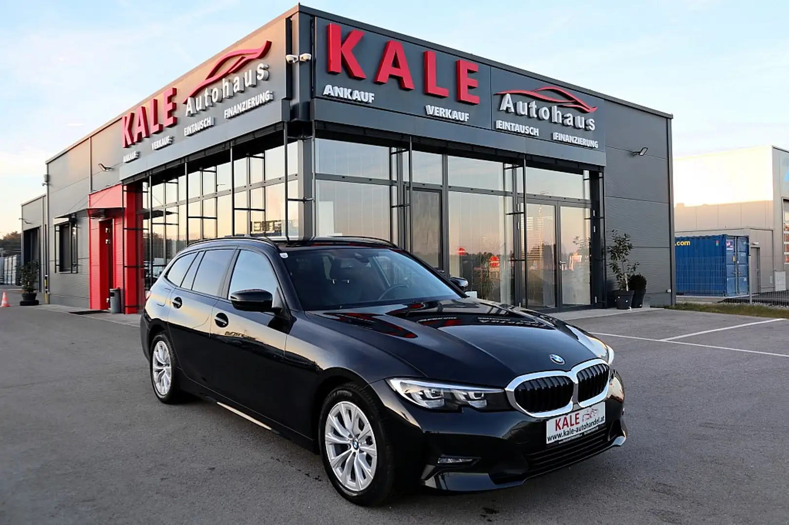 BMW 320 d xDrive Touring 48 V Aut.*1.Besitz*Leder*LED* Schwarz - 1