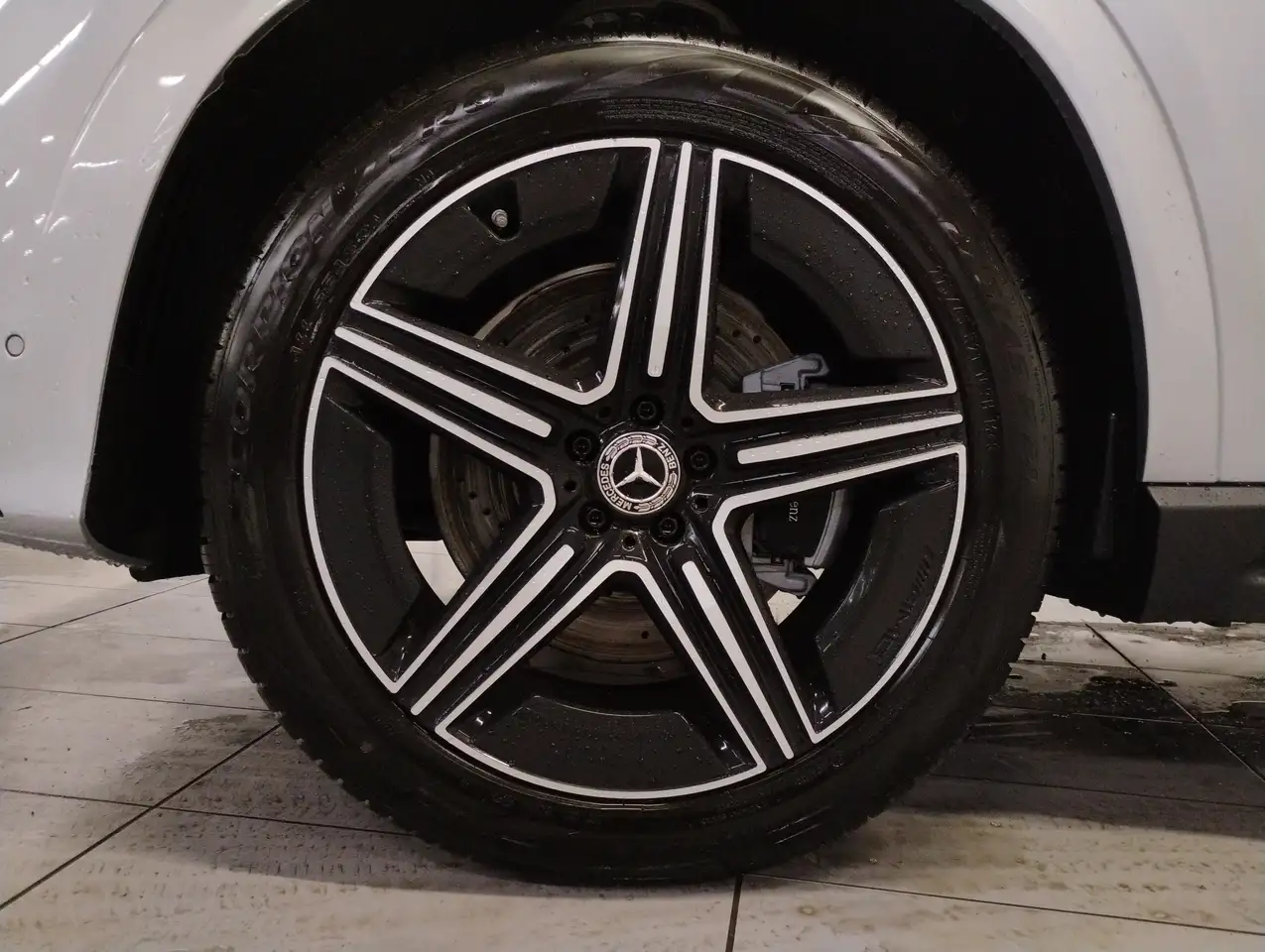 Mercedes-Benz GLE снимка Mercedes-Benz GLE