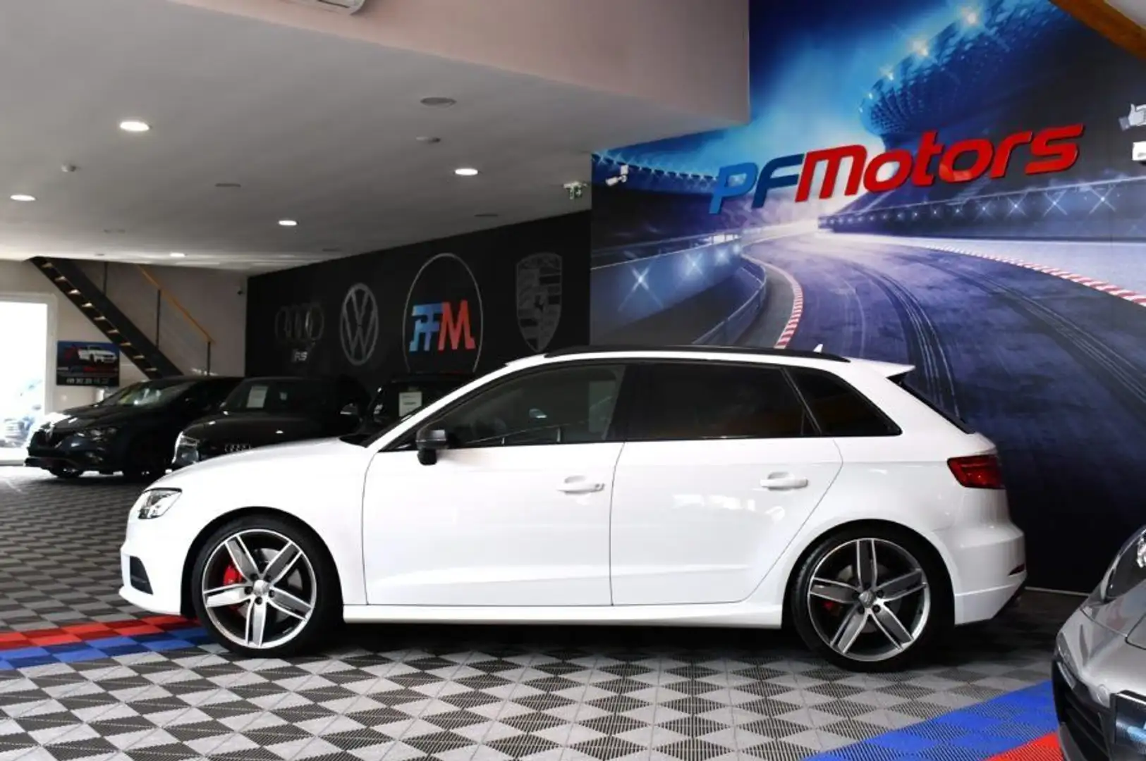 Audi S3 Sportback 2.0 TFSI 310 Quattro S-Tronic GPS Virtual Cuir Keyless Régulateur JA 19 Blanc - 2