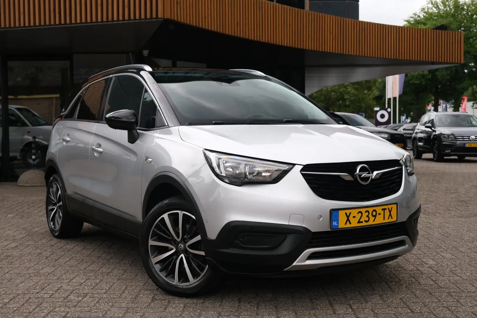 Opel Crossland X 1.2 Turbo Innovation/360°/Carplay/dodehoekdetectie Gris - 2