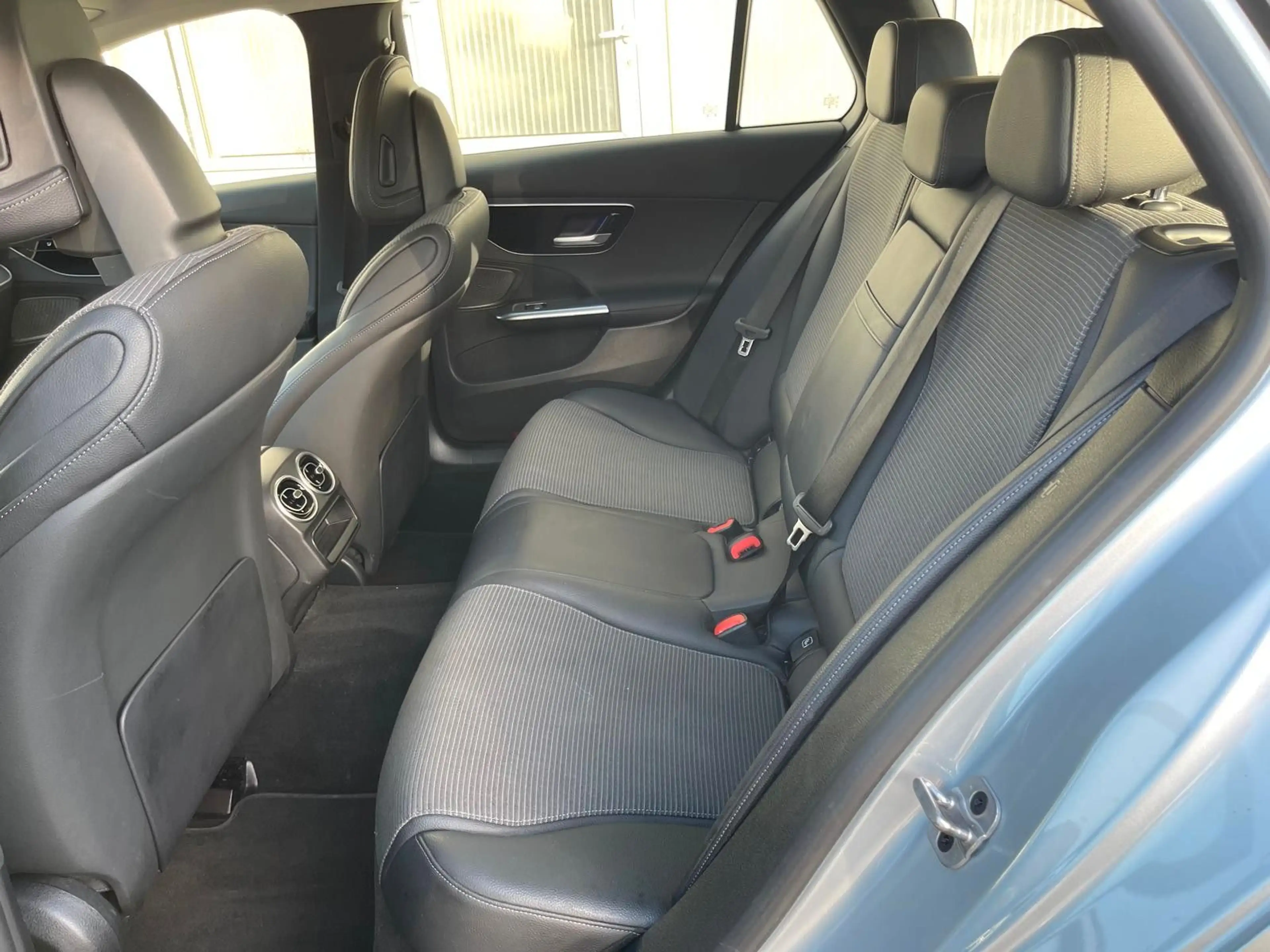 Mercedes-Benz C 220 d T Avantgarde/1HD/MWST/AUT/HEADUP/NAVI/LED — photo 11
