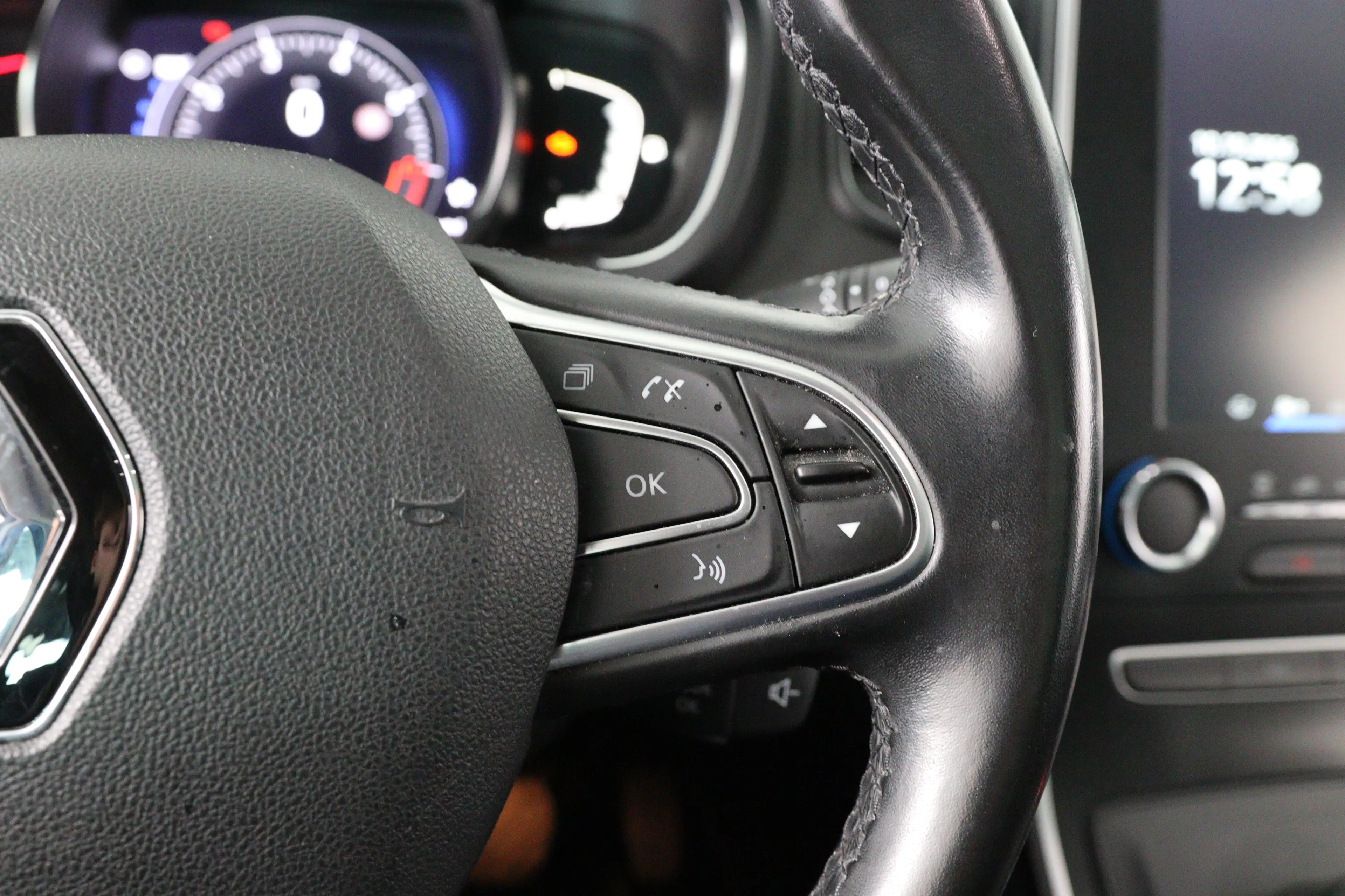 Renault Scenic 1.3 TCe Bose | Automaat! | Panoramadak | BOSE | HU — photo 29