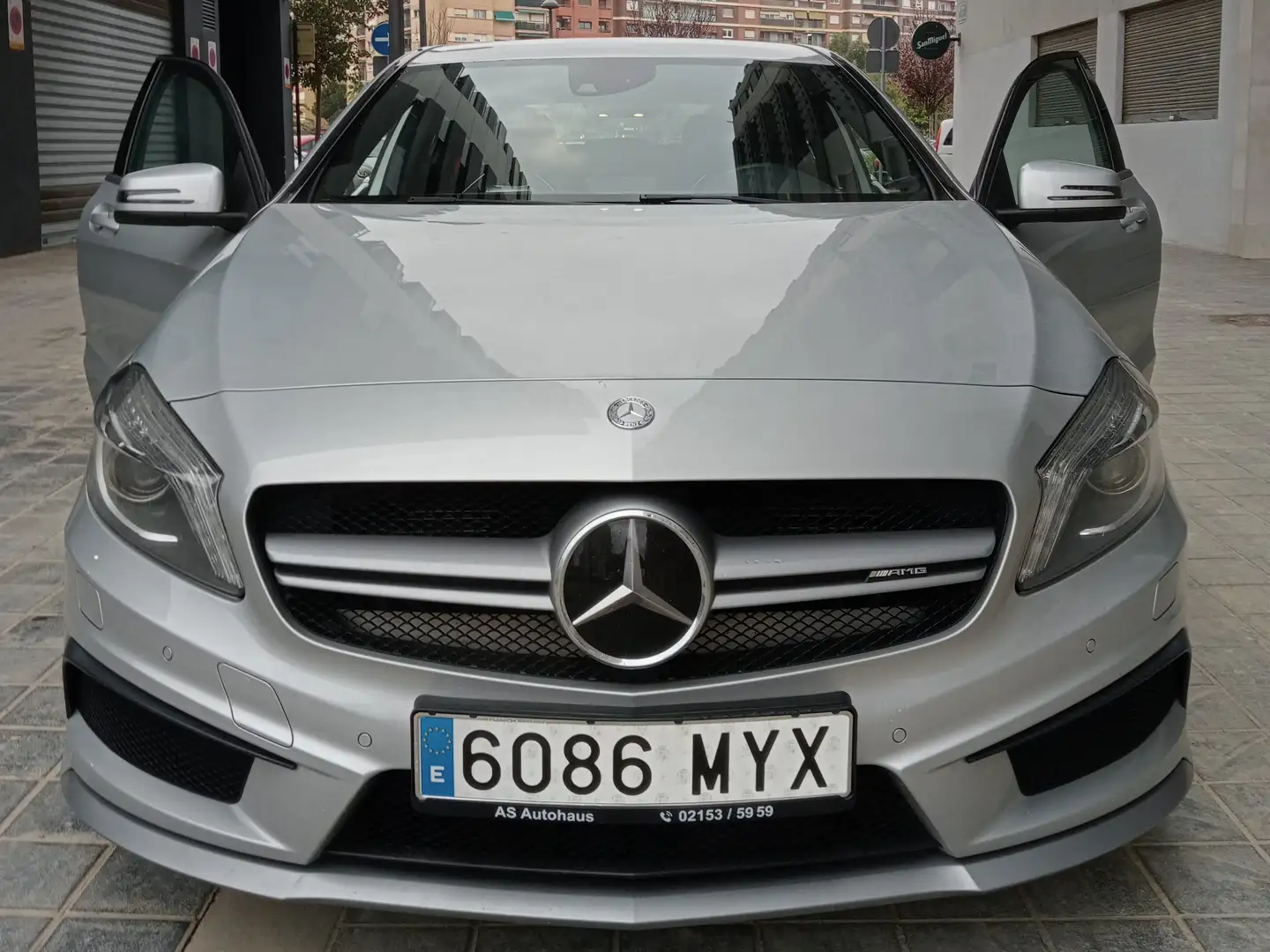 Mercedes-Benz A 45 AMG A 45 AMG Edition 1 4Matic 7G-DCT AMG Edition 1 Plateado - 1