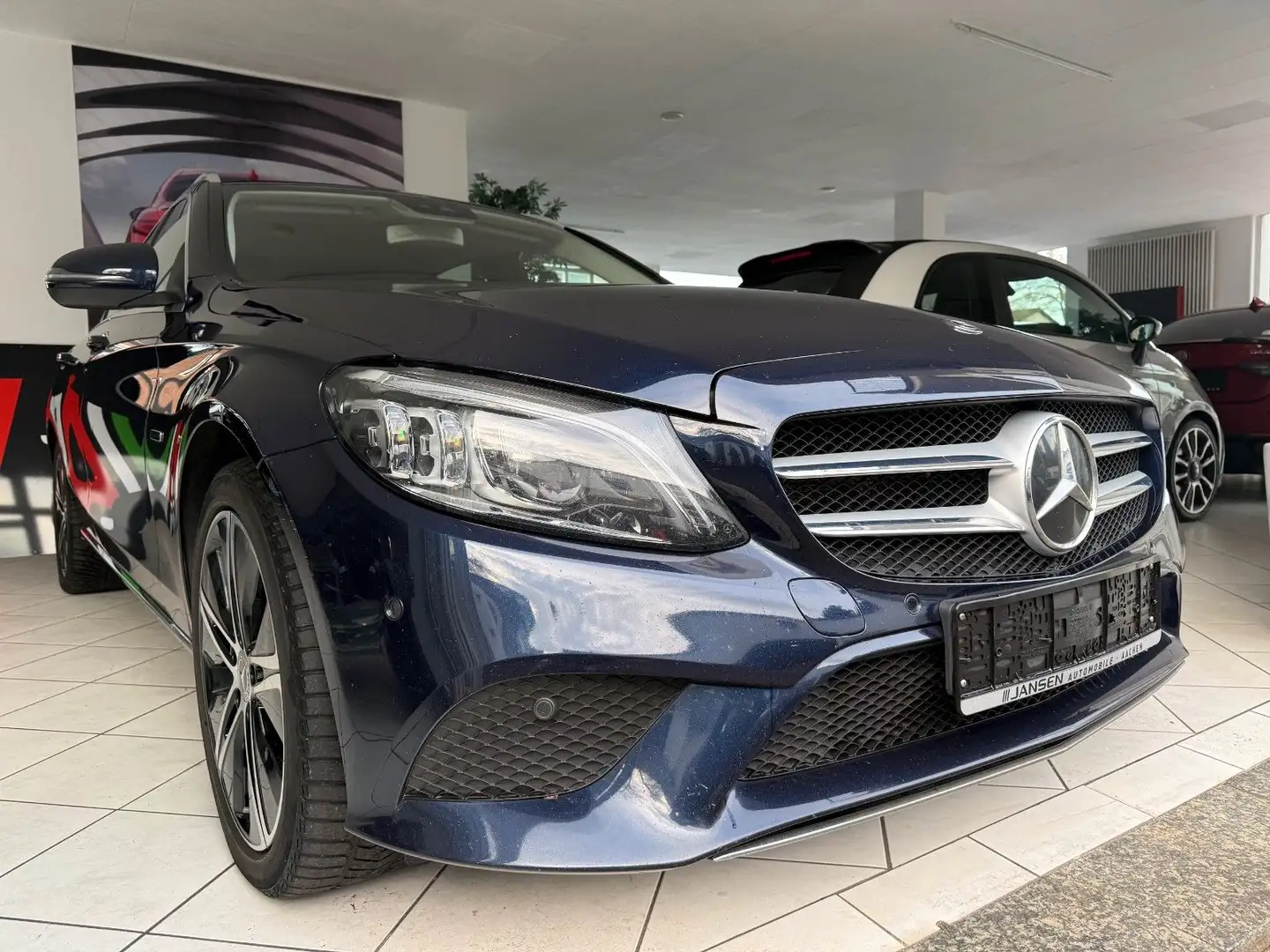 Mercedes-Benz C 300 T de Avantgarde Blau - 1