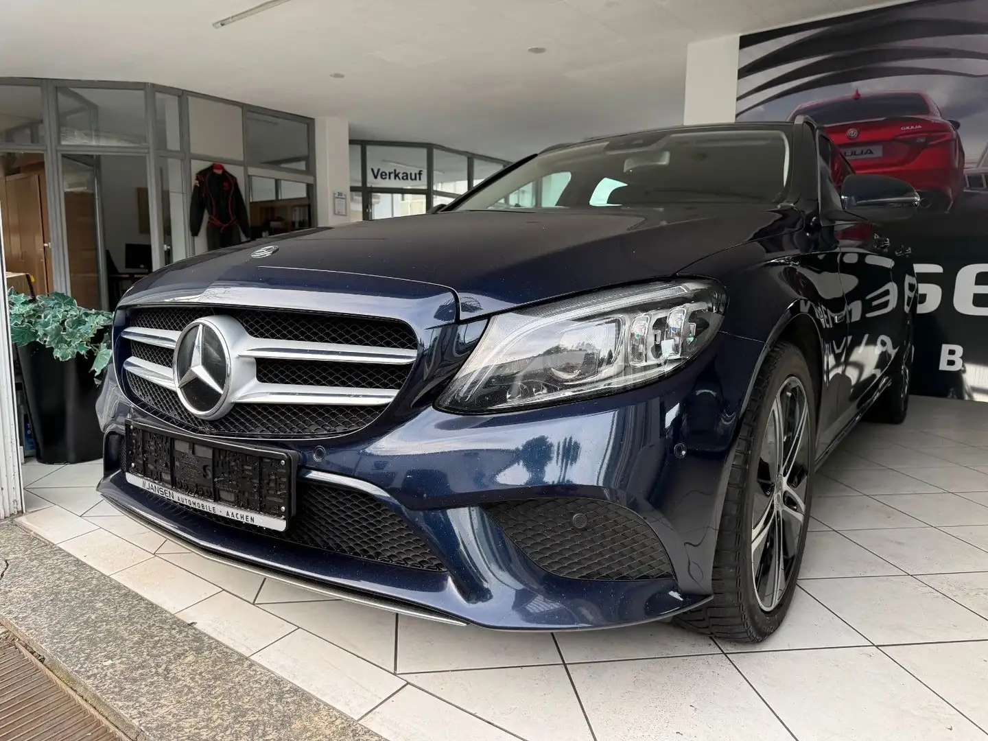 Mercedes-Benz C 300 T de Avantgarde Blau - 2
