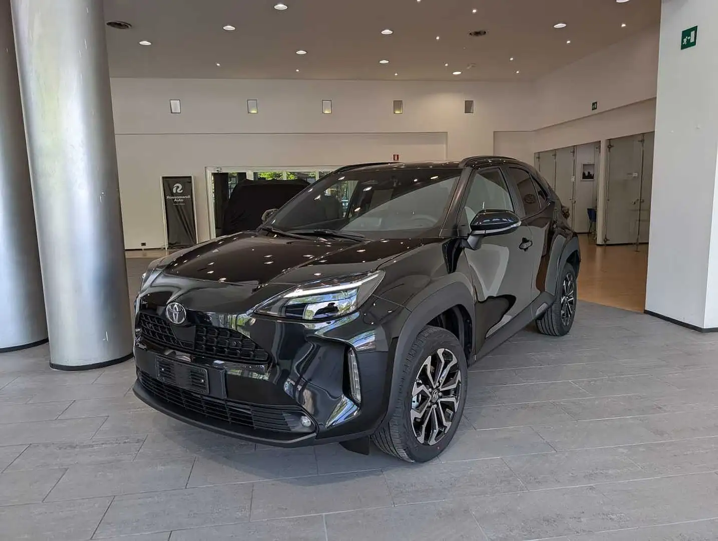 Toyota Yaris Cross Trend 1.6 116 cv Nero - 1