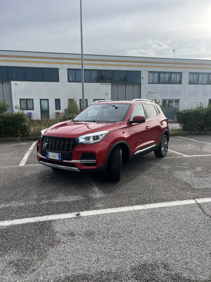 DR Automobiles DR4