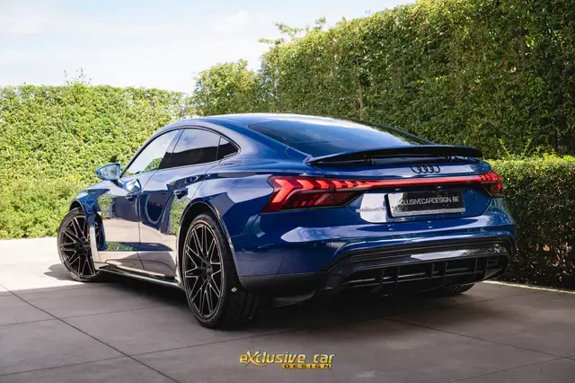 Audi E-Tron GT view 7