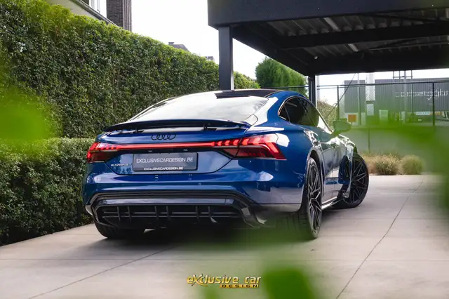 Audi E-Tron GT view 5