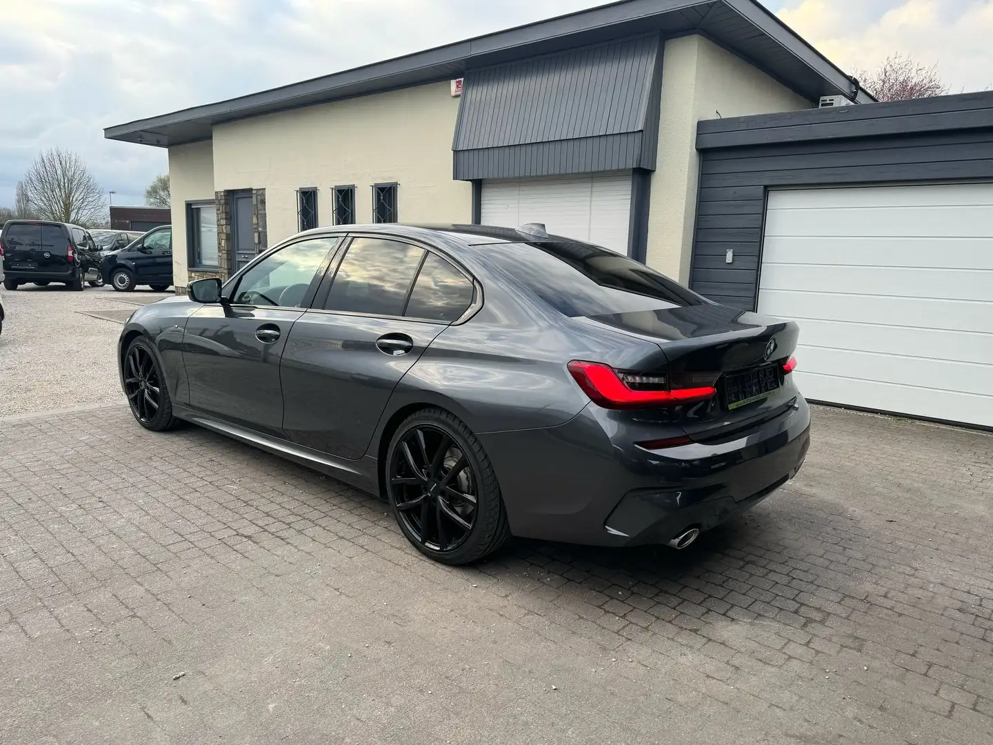 BMW 320 dA * M PACK * 190PK * GPS * LED * LEDER * CC... Gris - 2
