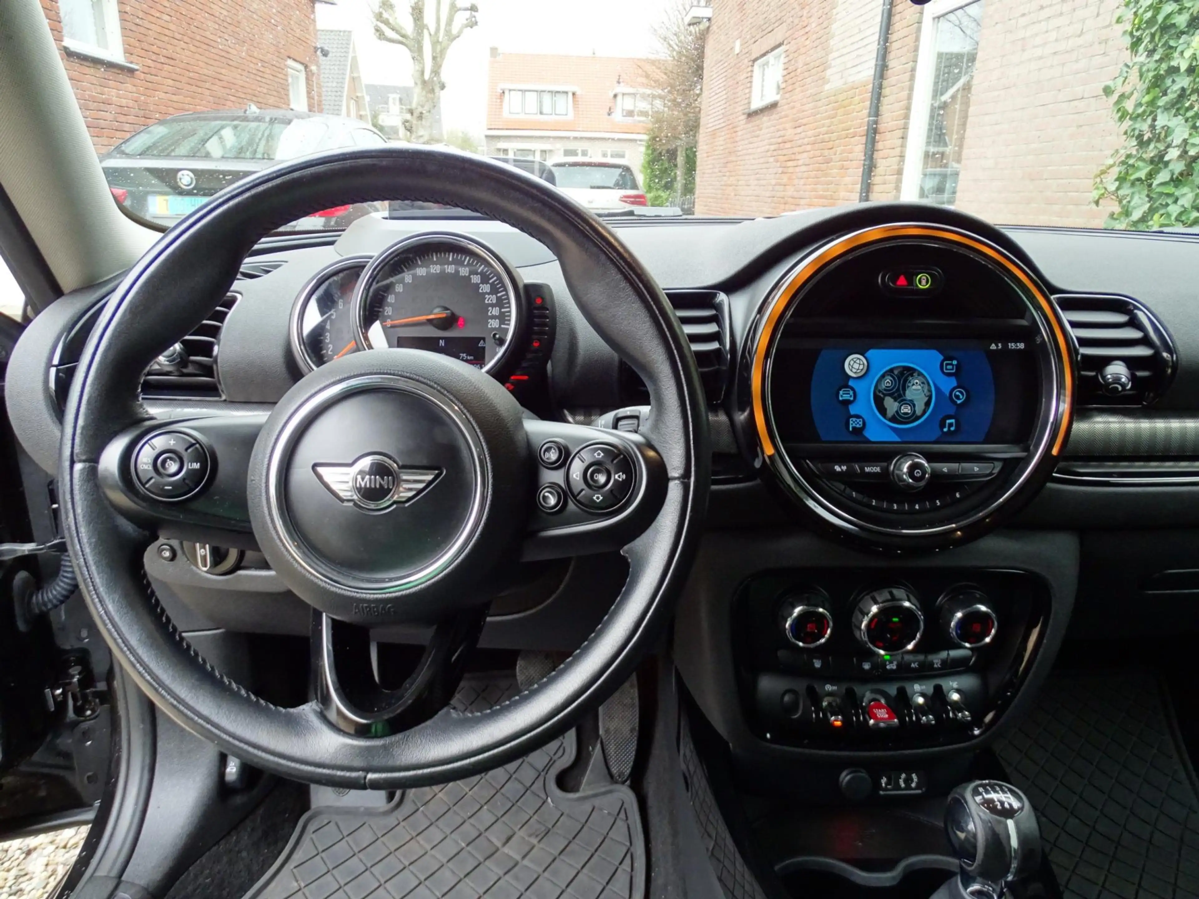 MINI Cooper Clubman Mini 1.5 Chili | Carplay | Climate control | Xenon — photo 6