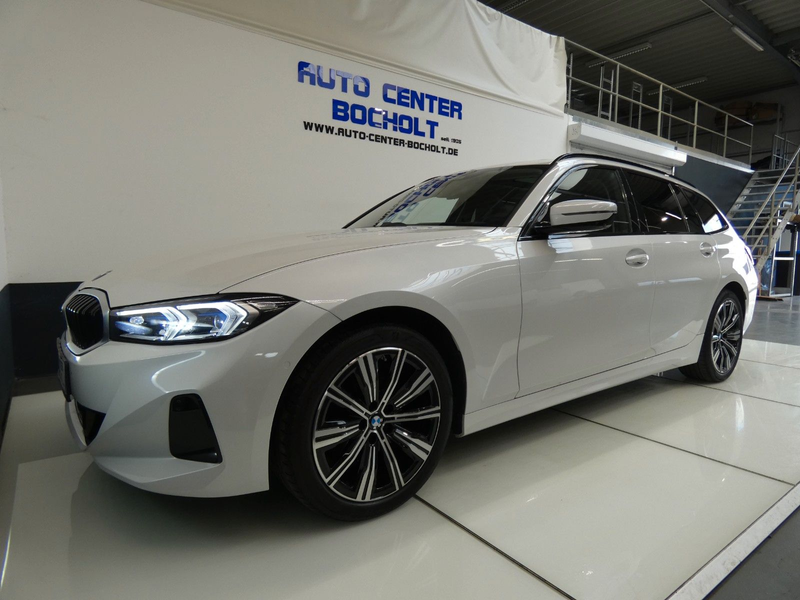 BMW 320 d xDrive*HUD*ACC*Panorama*AHK*Harman — photo 10