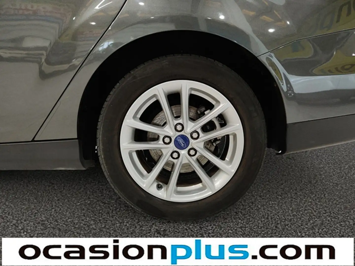 Ford Focus Sb. 1.6 TI-VCT Trend (flotas) Gris - 2