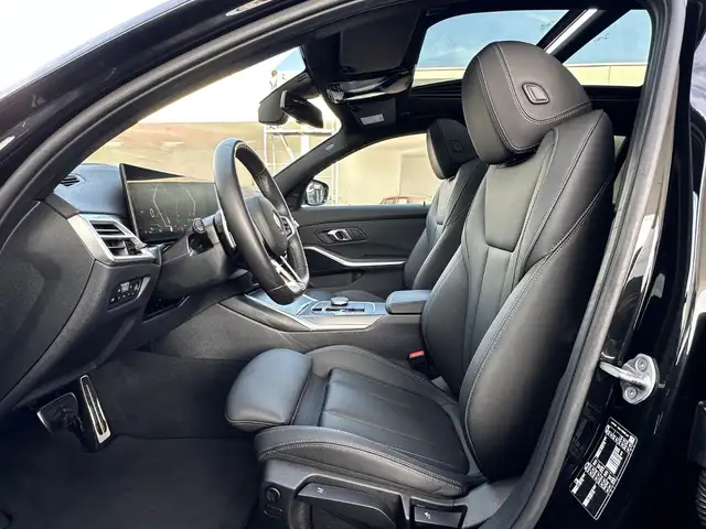 BMW 3 Series view 12
