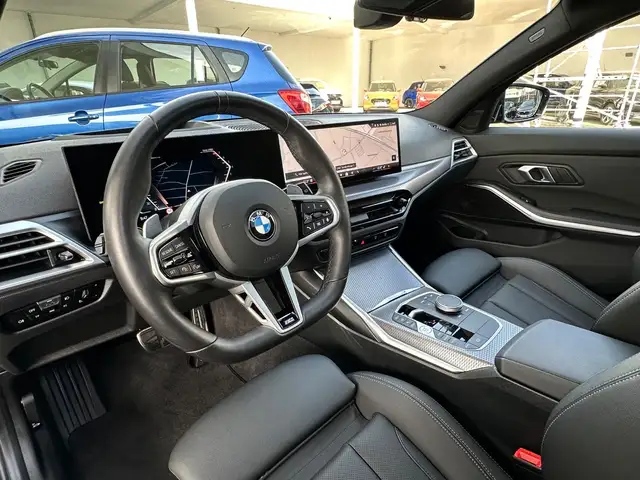 BMW 3 Series view 13