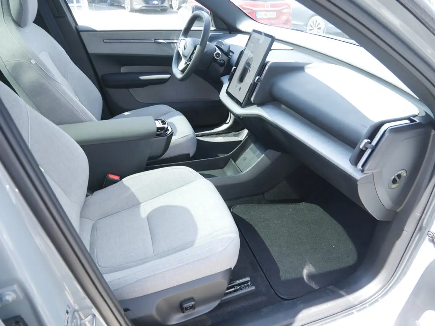 Volvo EX30 Twin Motor Performance Ultra AWD 360° Gris - 2