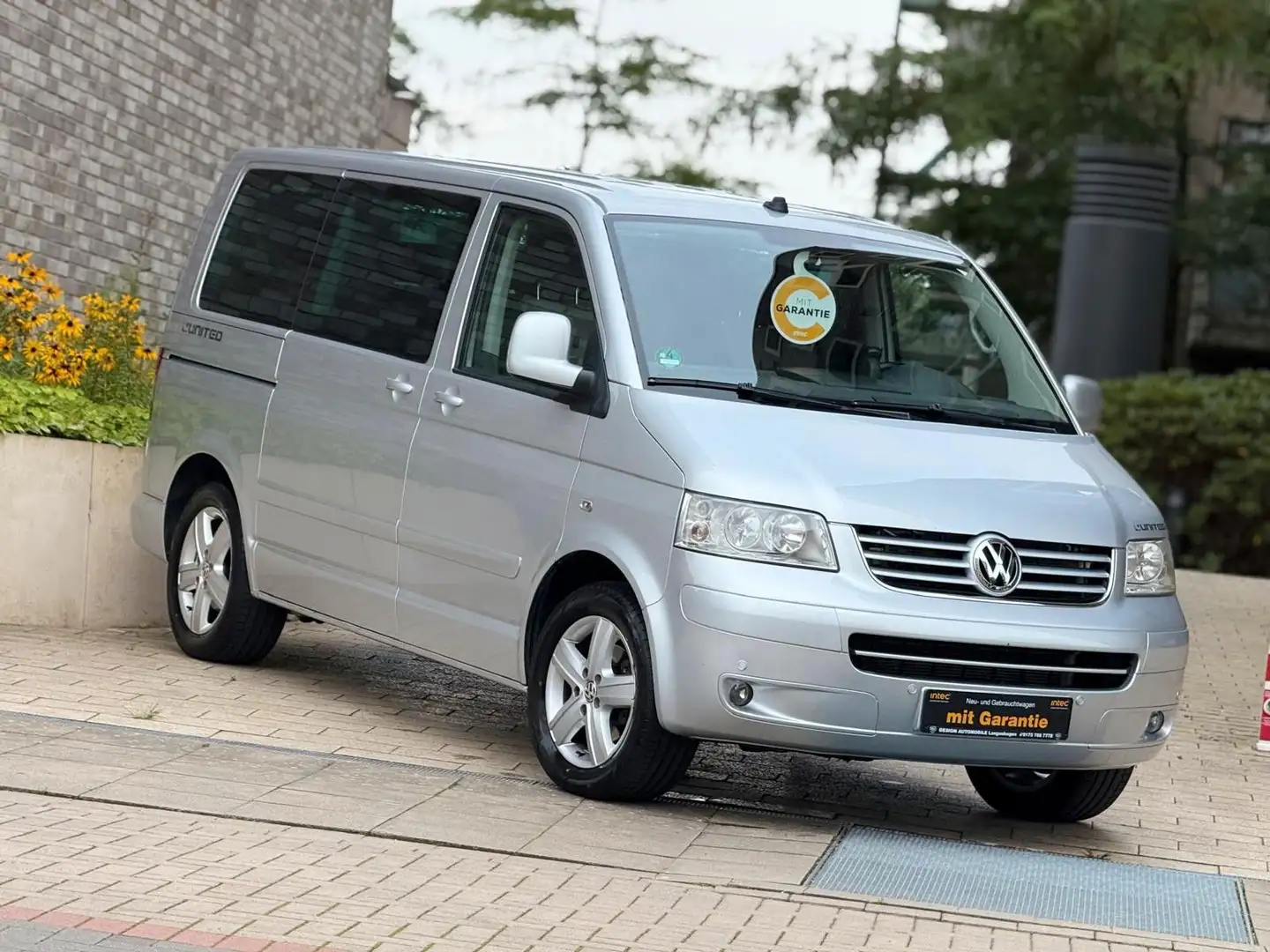 Volkswagen T5 Multivan United|Navi|7-Sitzer|Ahk|Shz|1.Hand| Argent - 2