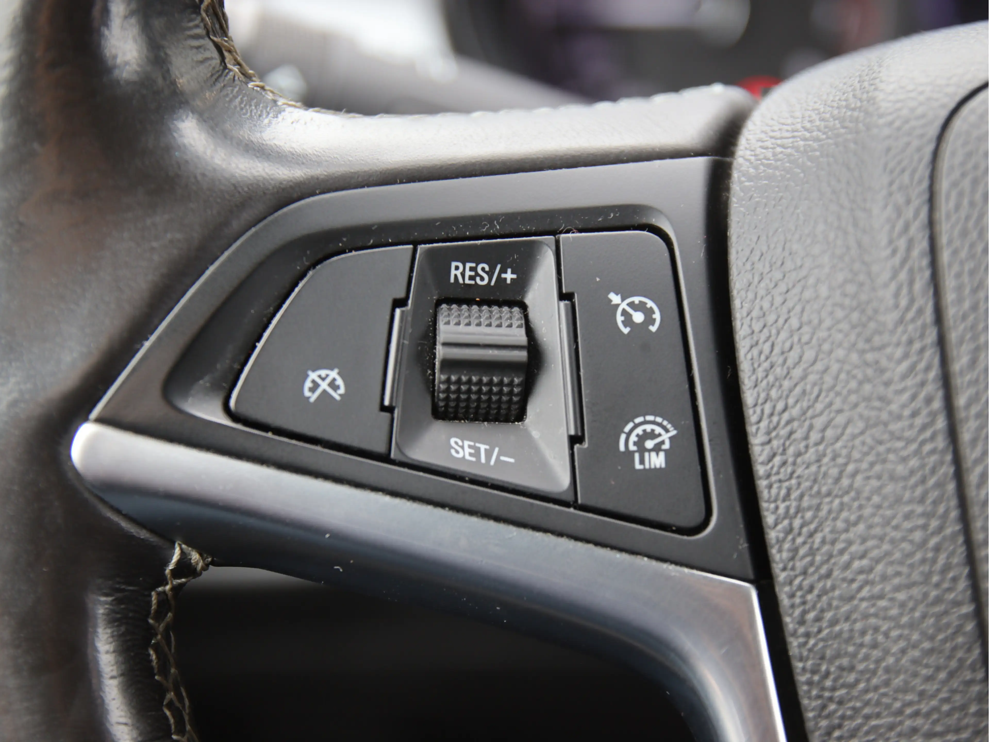 Opel Mokka X 1.4 Turbo 120 Jaar Edition Camera-Carplay, Keyless — photo 17