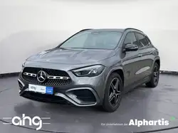 Mercedes-Benz GLA 180 DCT Bluetooth PDC Klima AHK