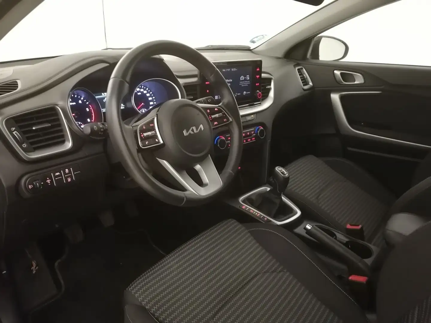 Kia 1.6 MHEV DRIVE 136 5P Noir - 2