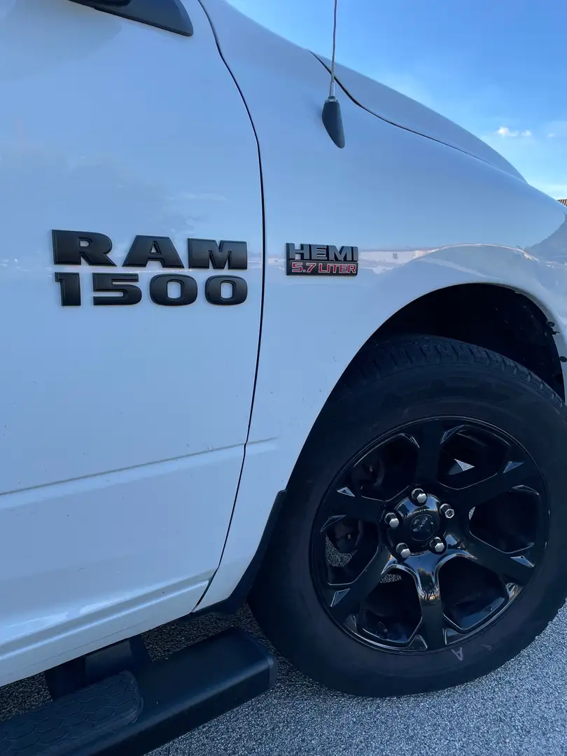 Dodge RAM Ram 1500 5.7 V8 Crew Cab MB Sport 395cv at8 Alb - 2