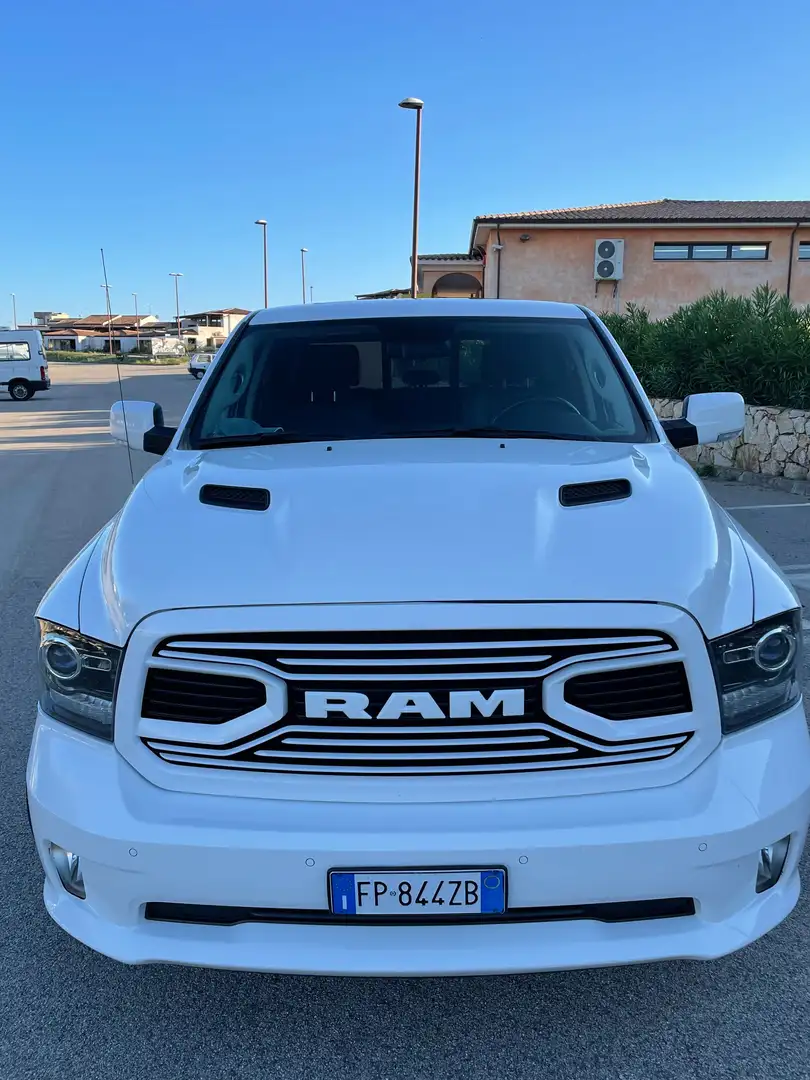 Dodge RAM Ram 1500 5.7 V8 Crew Cab MB Sport 395cv at8 Alb - 1