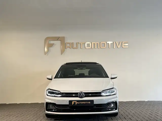 Volkswagen Polo view 2