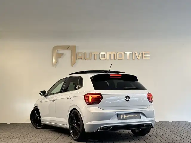 Volkswagen Polo view 4